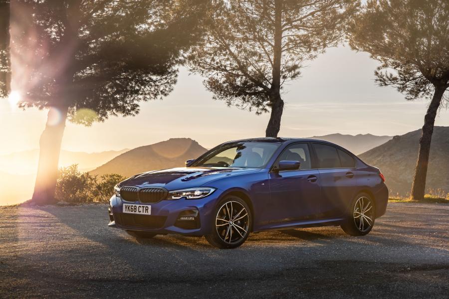  BMW 320d M Sport xDrive (G20) 2019 года  (UK) (фото 26 из 40)